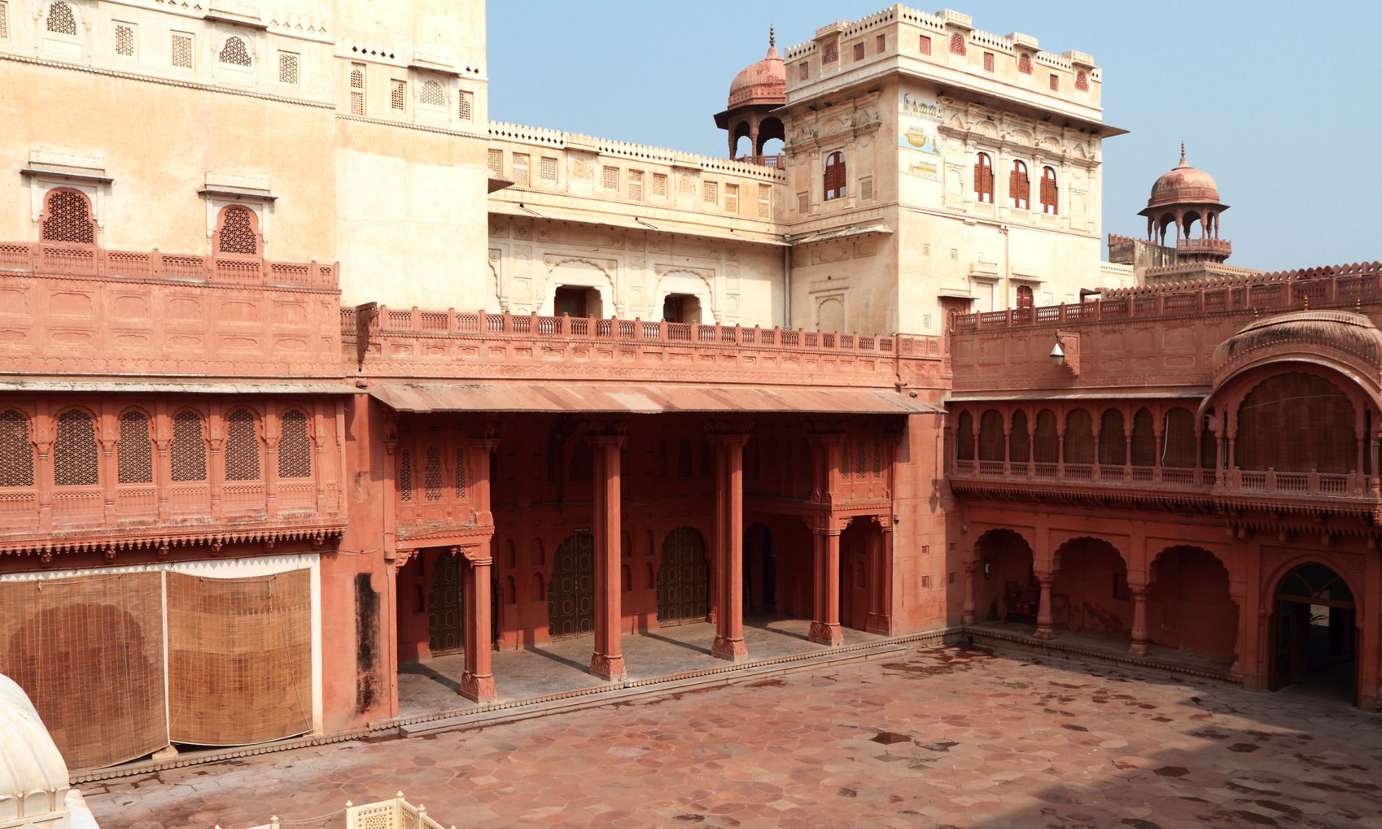 Discover the Desert Majesty and Heritage of Bikaner